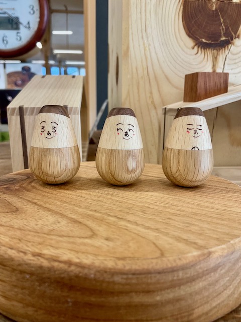 左から　へろへろあいづ、へいへいあいづ、こころあいづ